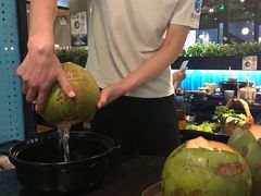 -东椰·海南椰子鸡火锅(朝阳门店)