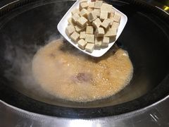 -东三省东北铁锅炖(龙泉店)