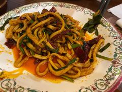 韭菜干煸二节子-阿拉木汗餐厅(山大路店)