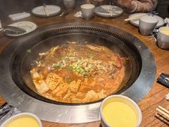 -万里闯关东铁锅炖菜馆(高新旗舰店)