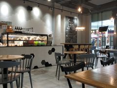 大堂-HELLO 27 意面·沙拉·帕尼尼