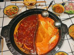 -卤校长重庆火锅(恒隆广场店)