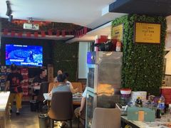 -顶峰夜宴·龙虾烧烤大排档(九江学院店)