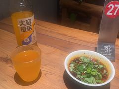 -万记麻辣烫国展总店