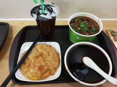 -舌尖尖传统小吃(万达店)