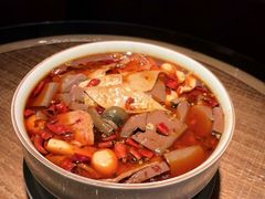 -渝信川菜 · 川味家常菜(财富购物中心店)