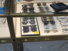 -世纪大明眼镜·蔡司战略授权店(汉街店)