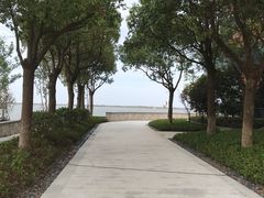 -上海滴水湖皇冠假日酒店