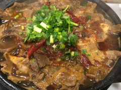 碗碗羊肉-余家庄肥肠鱼地方汤锅(银杏大道店)