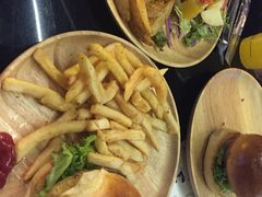 -龙治汉堡(中华城店)