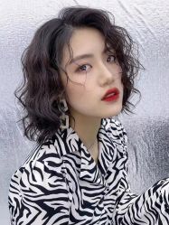 -妃格美发沙龙·烫发·染发