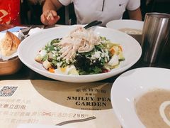 牛油果鸡丝沙拉-斯比特花园西餐厅(东方商厦店)