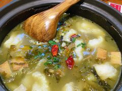 -周鱼小馆石锅酸菜鱼(活力汇店)