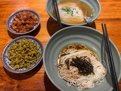 葱油拌面-老外婆本帮面(塔城路店)
