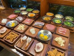 -银米·云南传统过桥米线(双廊黑金冠店)
