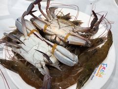 -领鲜活海鲜榴莲自助火锅(东门店)