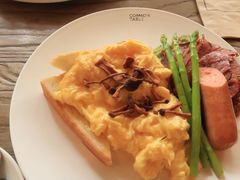 -Common Table · Brunch & Coffee