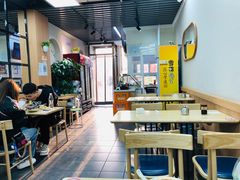 大堂-筋饼豆腐脑一绝