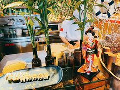 -齐河孔雀王温泉酒店·金孔雀自助百汇