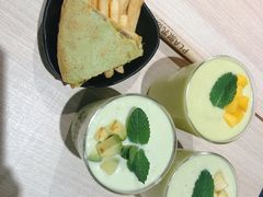 牛油果+榴莲-卡朋西餐(悦汇城店)