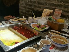 -月满大江经典火锅(任城路店)