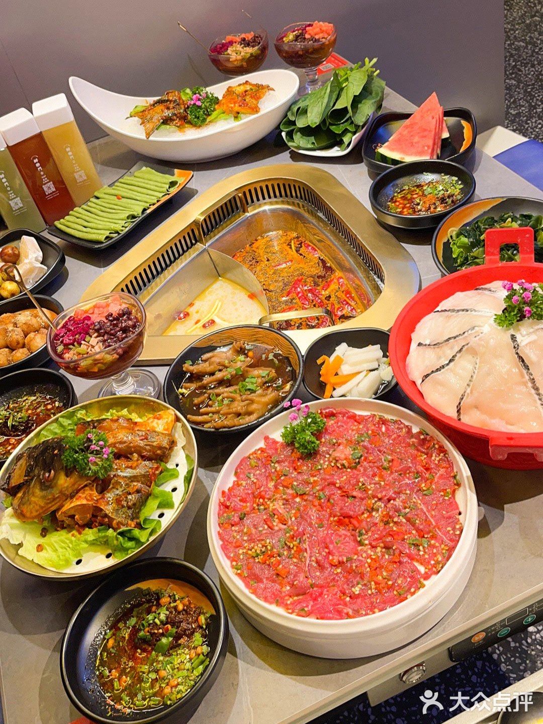 济南探店｜来这家火锅店 鱼头牛蛙一网打尽