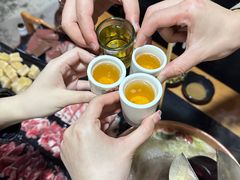 -果松木炭酸菜铜火锅·外婆参鸡汤