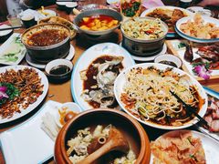 -老滇山寨•云南特色菜•地方菜•民族风情歌舞表演(金碧店)