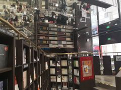 -钟书阁(群光广场店)