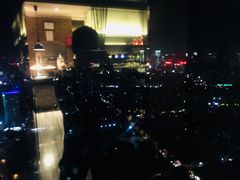 -唐拉雅秀酒店-西锦汇空中BBQ·思创餐厅