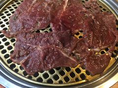 -唯成•韩国炭火烤肉 유성고기