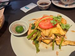 -大头虾越式风味餐厅(光明广场店)