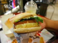 菠萝虾堡-麦当劳(新濠影汇店)