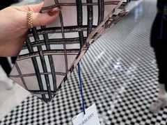 -BURBERRY(上海港汇恒隆广场店)