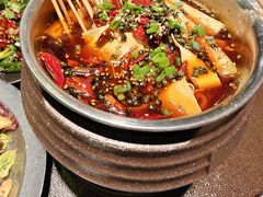 -曼听小寨海鲜烧烤·大连辣炒大王(盖州街店)