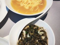 雪菜黄鱼浇头面-屋里厢上海菜馆