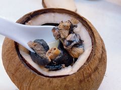 椰子炖鸡-德记源发炖汤·肠粉