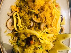 南洋菠萝炒饭-星怡会·新加坡新美食(苏州中心店)