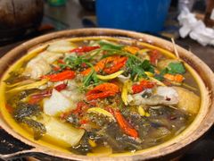 酸菜鱼-随变烧烤麻辣鸡煲(佐敦店)