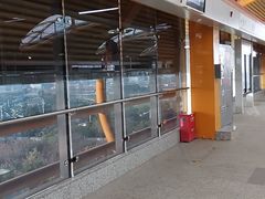 -康新公路(地铁站)