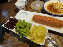 -穿越时尚餐厅(英武中路店)