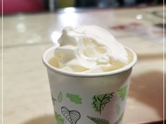 -古老冰山特色冰淇淋店(艾提尕尔店)