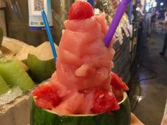 -席娜卡琳火车铁道夜市