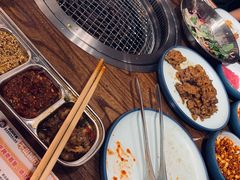 -明洞阿姨·韩式酱蟹烤肉·创意料理(三元桥店)