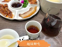 烧腊拼盘-周锦记广式餐厅(格林生活坊2期店)