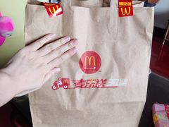 -麦当劳(卫星广场店)
