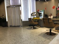 -PE SALON 