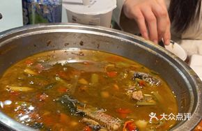 Tonglu Mixed Fish Hot Pot