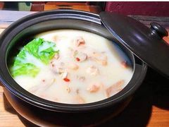 胡椒猪肚鸡火锅-大匠工房古船木艺术餐厅·猪肚鸡专门店(长白仙岛店)