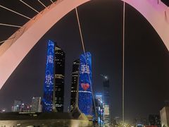 -南京眼步行桥